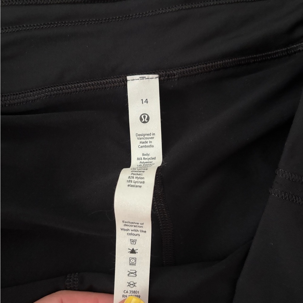 Lululemon skort size 14 - Picture 3 of 3